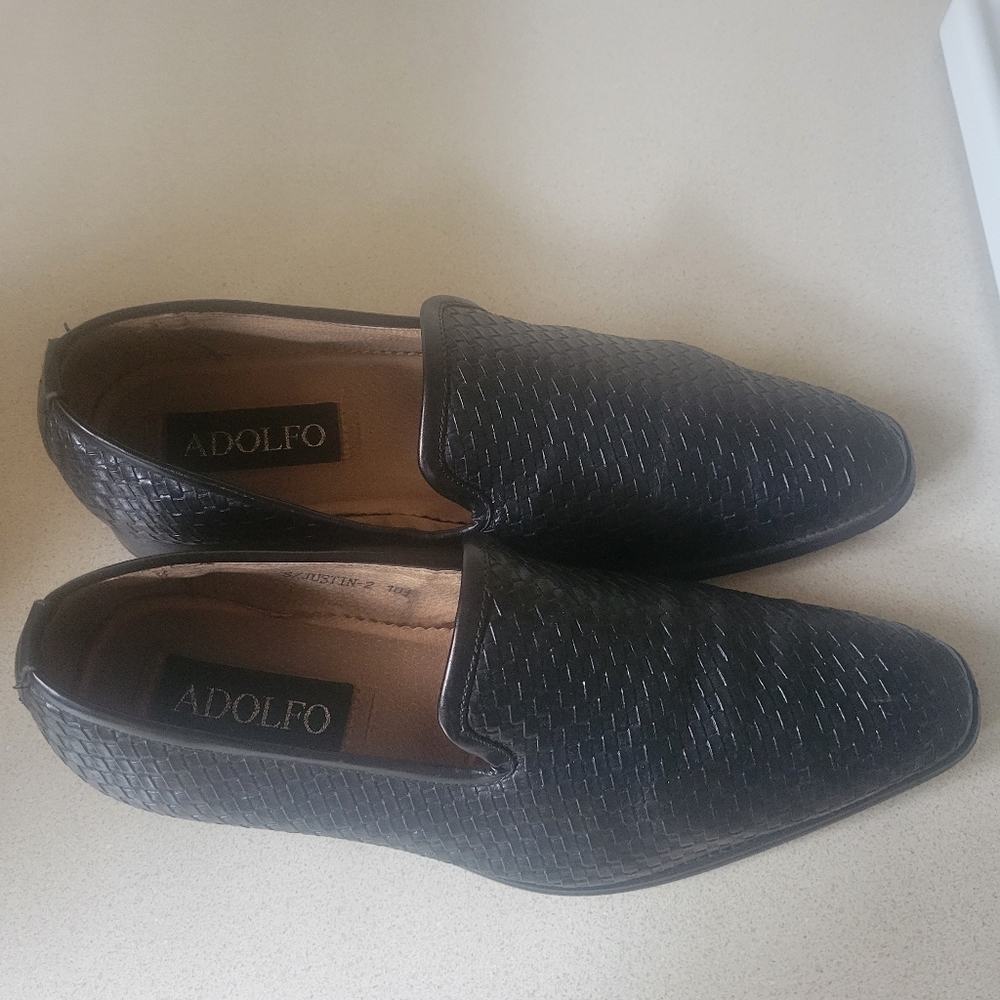 Shoe - Picture 2 of 2